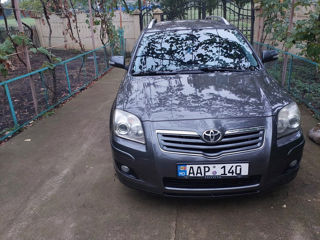 Toyota Avensis foto 5