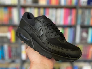 Nike Air Max noi, originale. Marimea 42. Negotiabil. foto 0