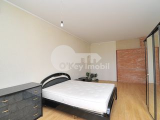 Casă cu 2 nivele, 180 mp, 15 ari teren. Codru, 179000 € ! foto 3