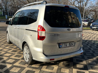 Ford Transit Courier foto 3