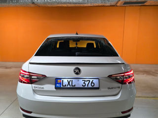 Skoda Superb foto 4