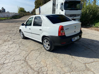 Dacia Logan foto 3