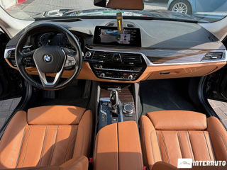 BMW 5 Series foto 9