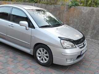 Suzuki Liana foto 8