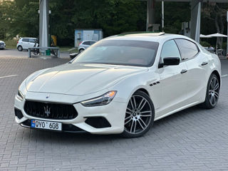 Maserati Ghibli foto 1