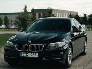 BMW 5 Series foto 1