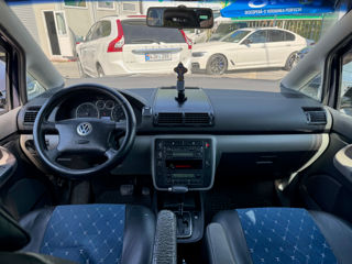 Volkswagen Sharan foto 8