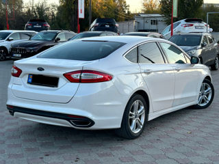 Ford Mondeo foto 3