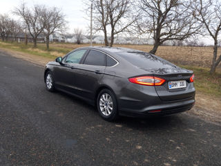 Ford Mondeo foto 2