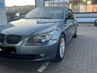 BMW 5 Series foto 2