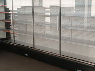 Холодильная витрина, витрина-холодильник для продуктовых магазинов или АЗС.