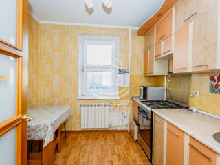 Apartament cu 4 camere, 91 m², Poșta Veche, Chișinău foto 1