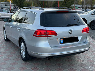 Volkswagen Passat foto 3