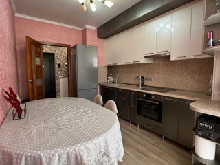 Apartament cu 2 camere, 67 m², Poșta Veche, Chișinău foto 6
