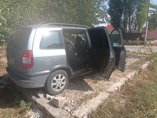 Opel Zafira foto 3