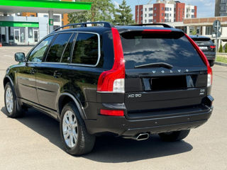 Volvo XC90 foto 10