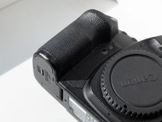 Canon 5D mark II body foto 3