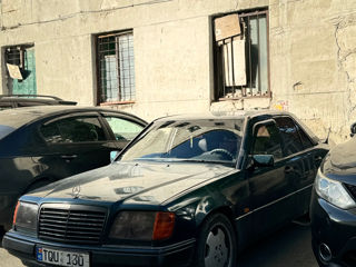 Mercedes Series (W124) foto 5