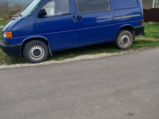 Volkswagen Transporter foto 1