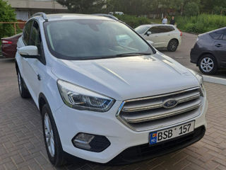 Ford Kuga foto 4