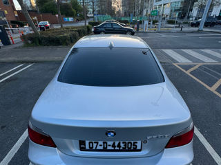 BMW 5 Series foto 2