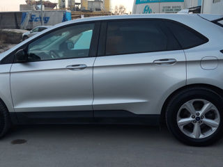 Ford Edge foto 1