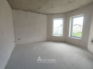 Casă în 2 nivele! Băcioi, str. București,  180m2 + 7 ari! Variantă albă! foto 3