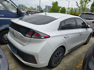 Hyundai IONIQ foto 2