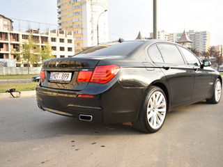 BMW 7 Series foto 1