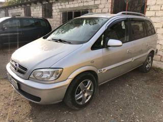 Opel Zafira foto 3