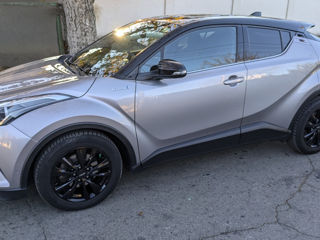 Toyota C-HR foto 4