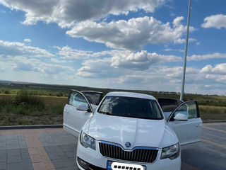 Skoda Superb foto 1