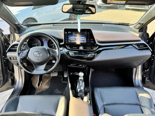 Toyota C-HR foto 8