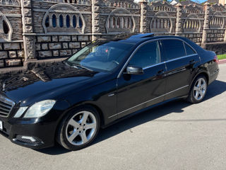 Mercedes E-Class foto 2