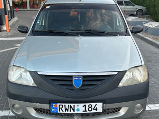 Dacia Logan foto 2