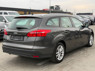 Ford Focus foto 3