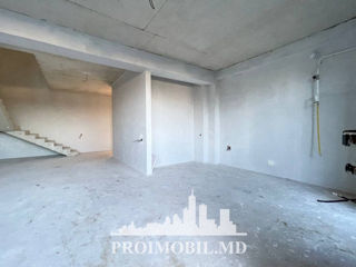 Townhouse în 2 nivele! Tohatin,178 mp + 1 ari! foto 2