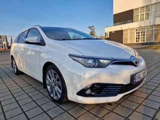 Toyota Auris foto 2