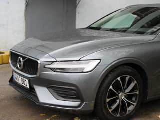 Volvo V60 foto 1