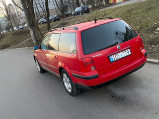 Volkswagen Passat foto 3