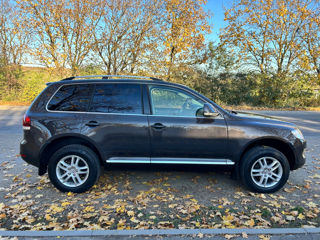 Volkswagen Touareg foto 5