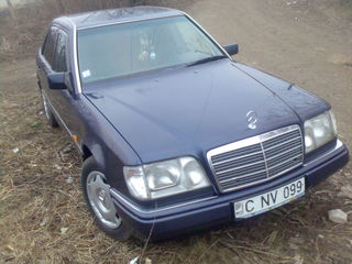 Mercedes Series (W124) foto 1