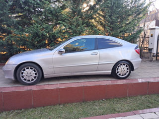 Mercedes C-Class Coupe foto 5