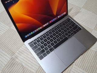 MacBook Pro ( i5/16Gb RAM/ 256Gb SSD)