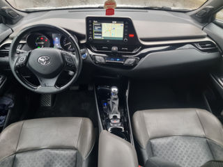 Toyota C-HR foto 9