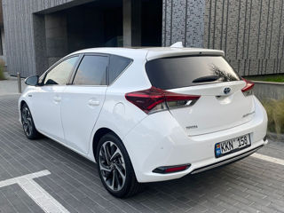 Toyota Auris foto 4