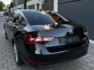 Skoda Superb foto 3