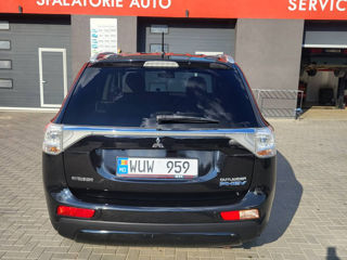 Mitsubishi Outlander foto 4