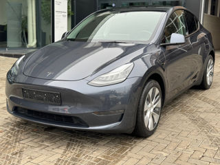 Tesla Model Y foto 8