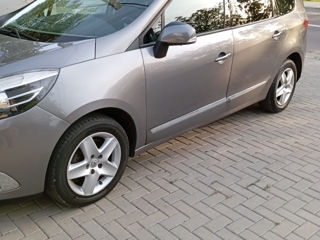 Renault Grand Scenic foto 4